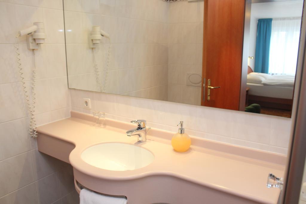 Hotel Sonne Leinfelden-Echterdingen Room photo