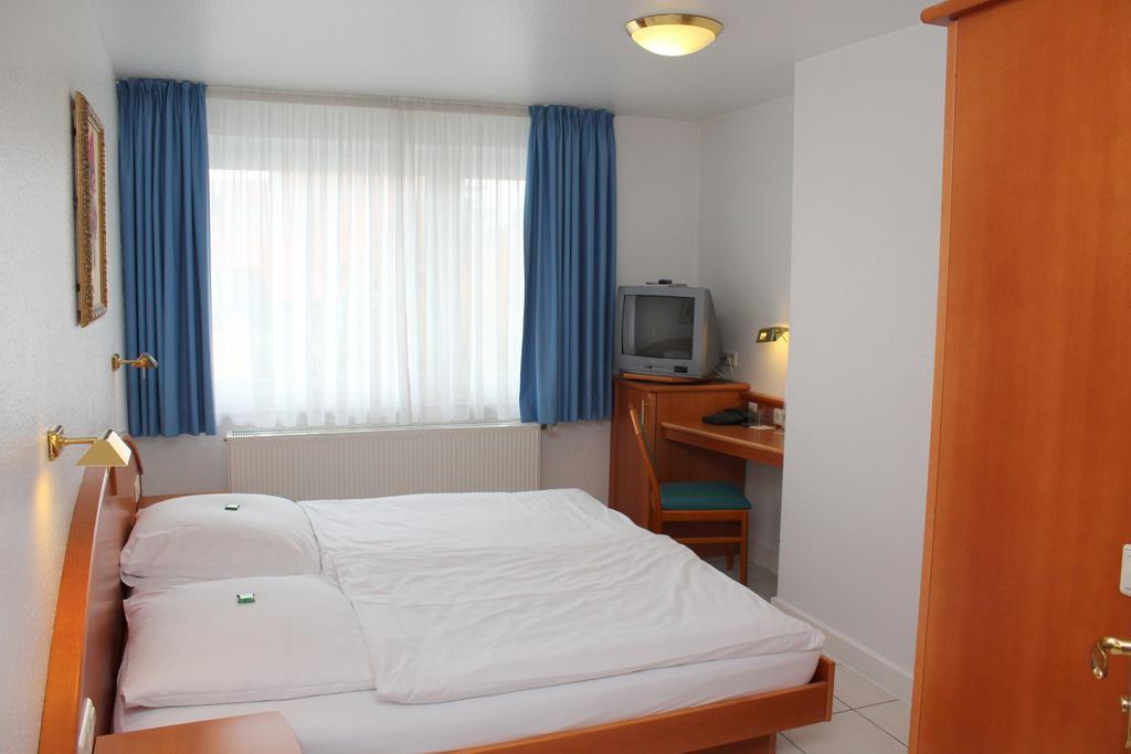 Hotel Sonne Leinfelden-Echterdingen Room photo
