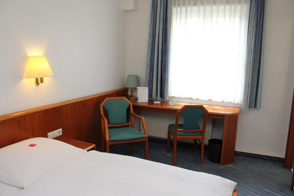 Hotel Sonne Leinfelden-Echterdingen Room photo